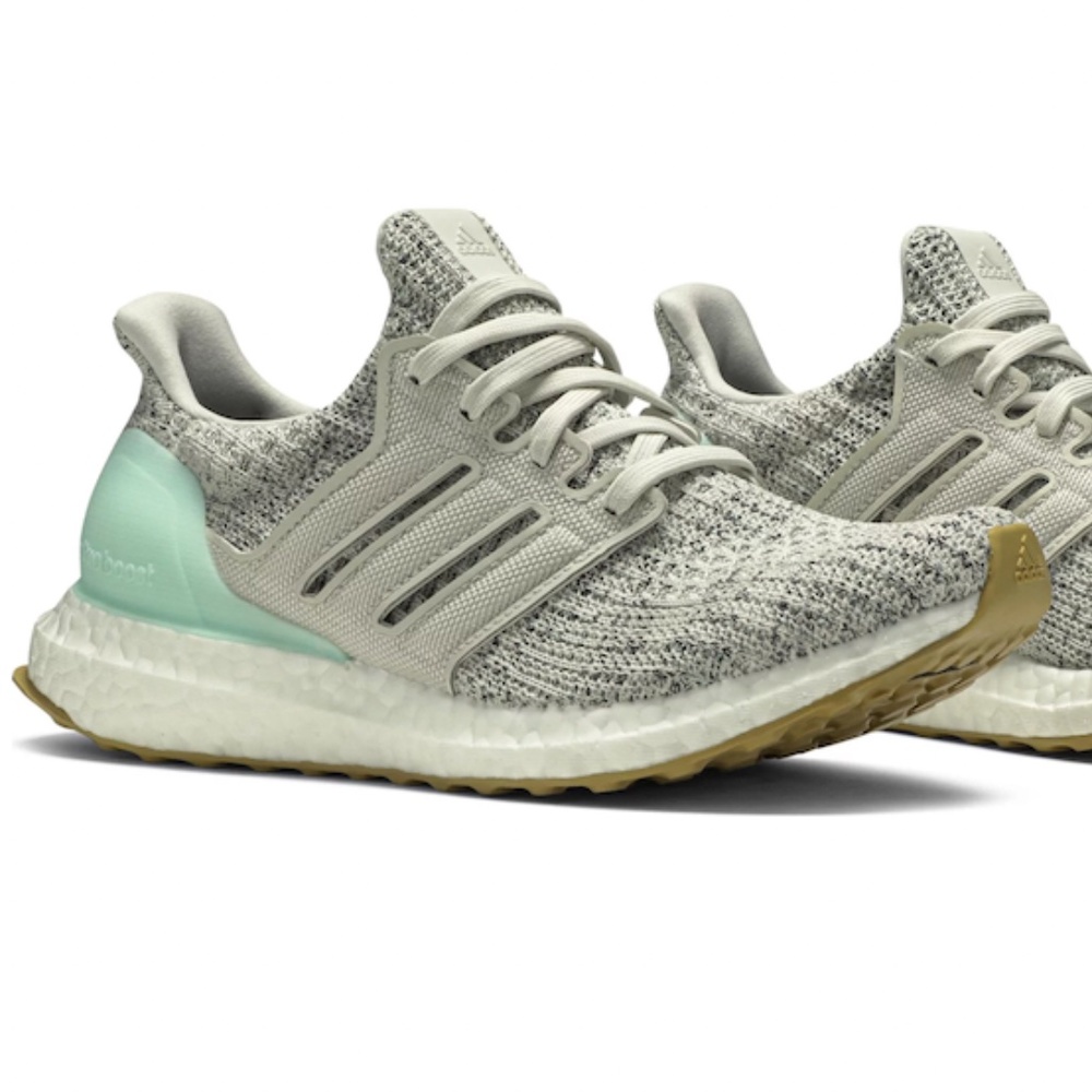Women's UltraBoost 4.0 Carbon Mint